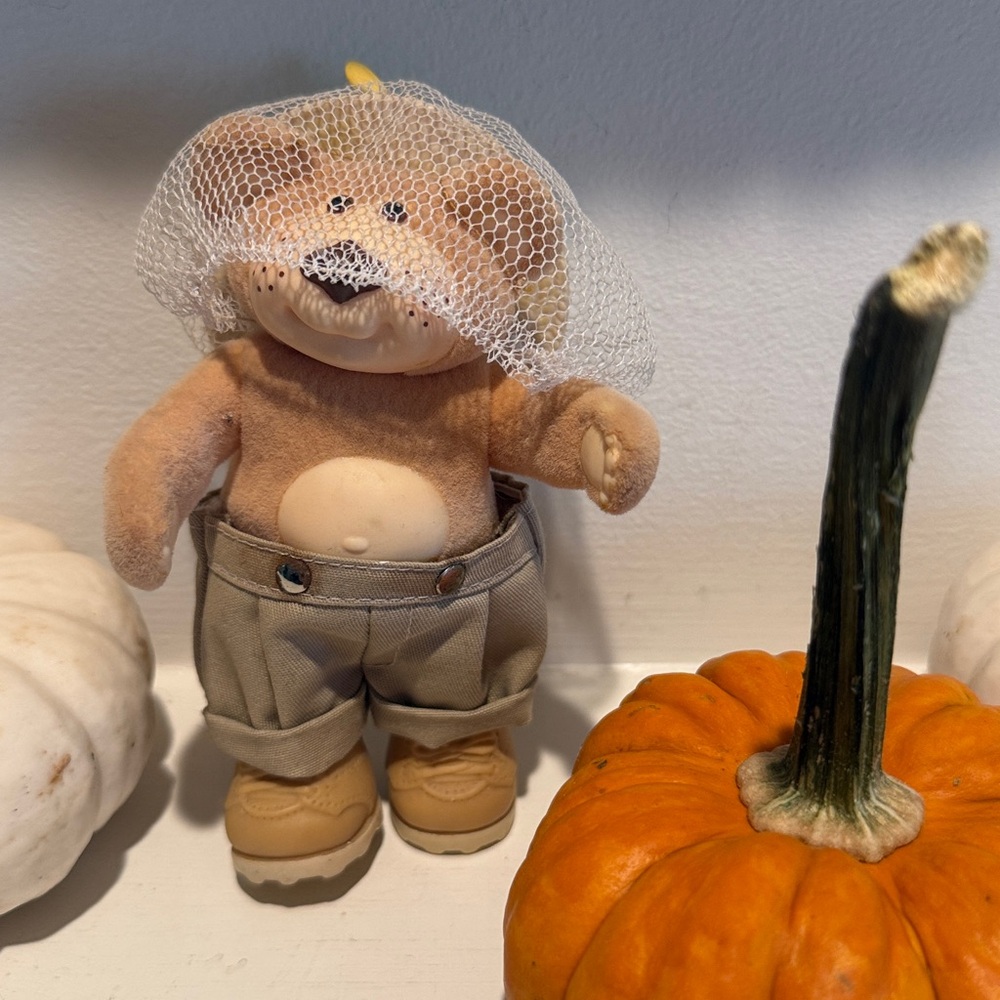 FURSKINS Whimsical Bee 🐝 Keeper Bear Figurine Xavier Robert’s Cabbage Patch Doll